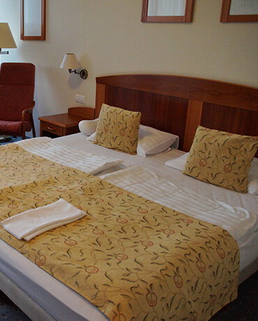 Super Deluxe Non AC Room (Single) (Room 105)